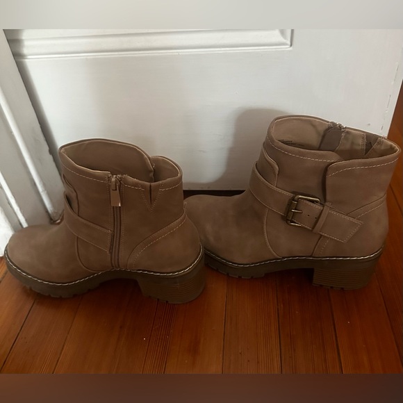 Torrid Ankle Boots with Small Heel, 9.5 WW - Picture 3 of 8